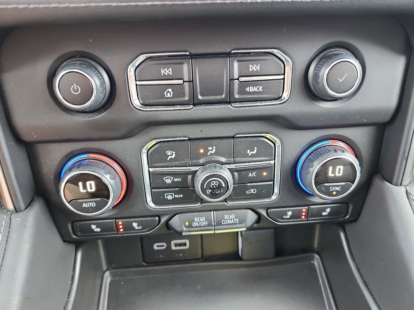 Certified 2024 Chevrolet Suburban Z71 w/ Z71 Off-Road Package image 20