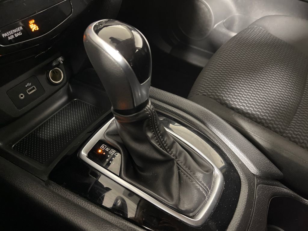 Used 2020 Nissan Rogue Sport S FWD image 22