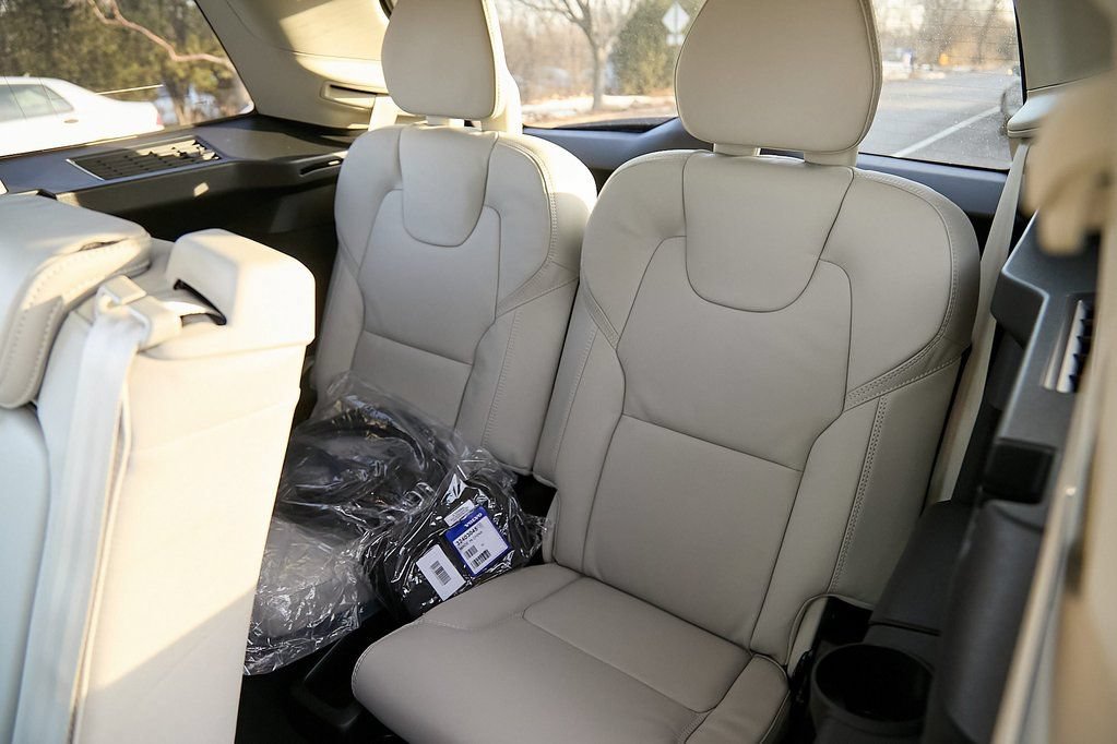 New 2026 Volvo XC90 T8 Ultra w/ Protection Package Premier image 22
