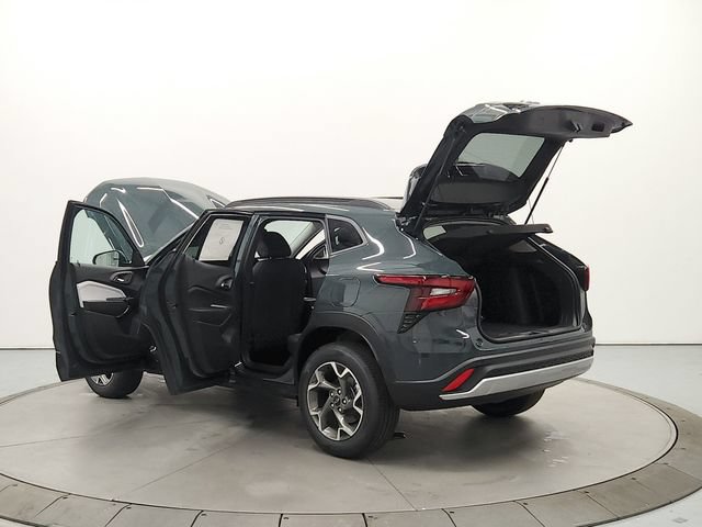 New 2026 Chevrolet Trax LT w/ Driver Confidence Package FWD image 13