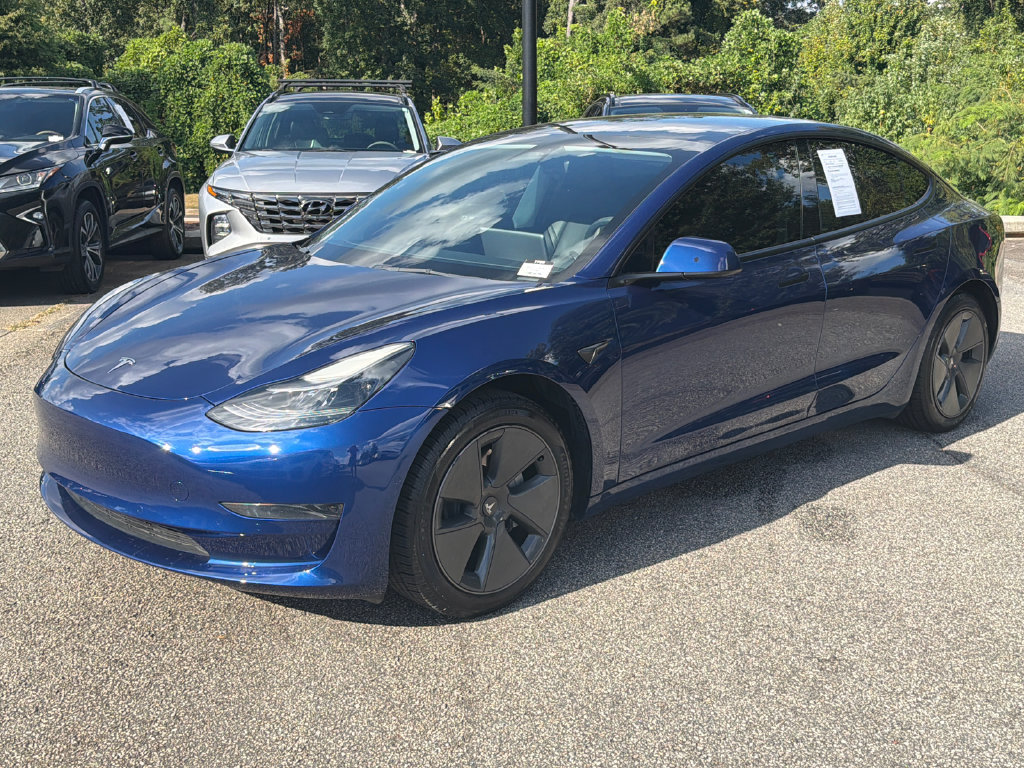 Used 2021 Tesla Model 3 Standard Range Plus RWD image 3