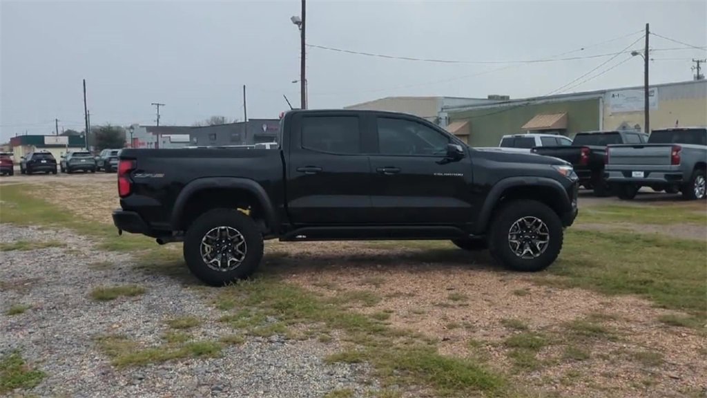 Used 2024 Chevrolet Colorado ZR2 w/ Technology Package image 9