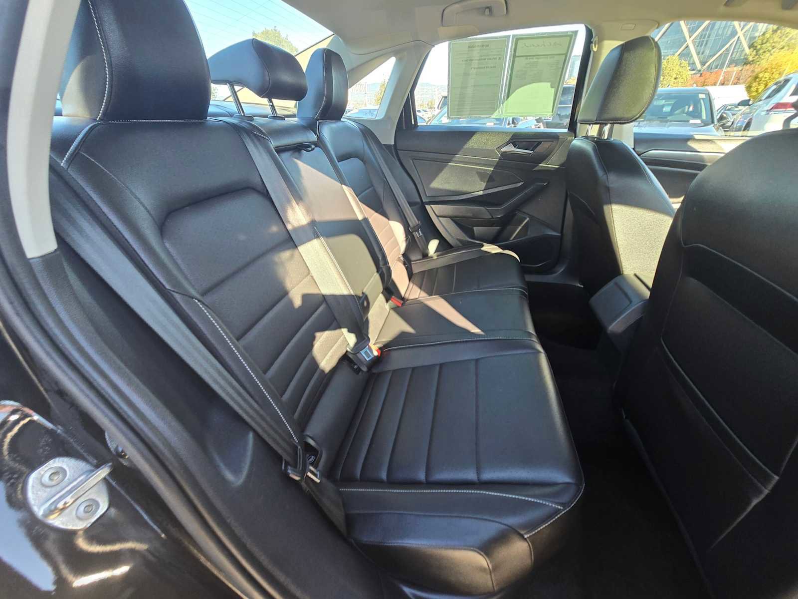 Used 2024 Volkswagen Jetta SE image 14