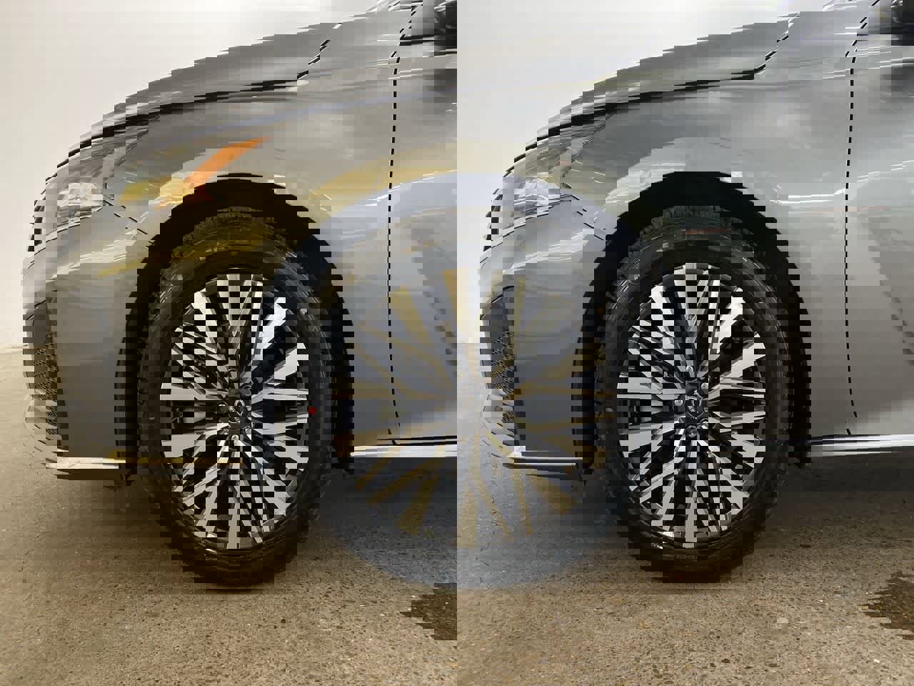 Used 2023 Nissan Altima 2.5 SV image 12