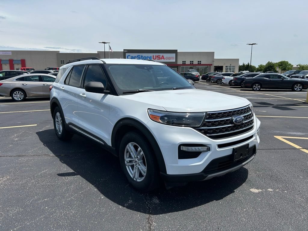 Used 2021 Ford Explorer XLT w/ Equipment Group 202A RWD image 1