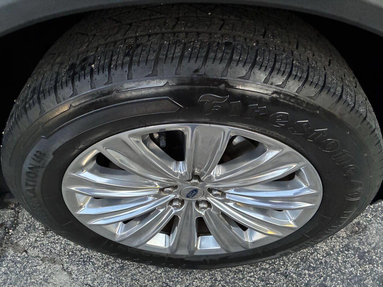 Used 2020 Ford Explorer Limited image 19