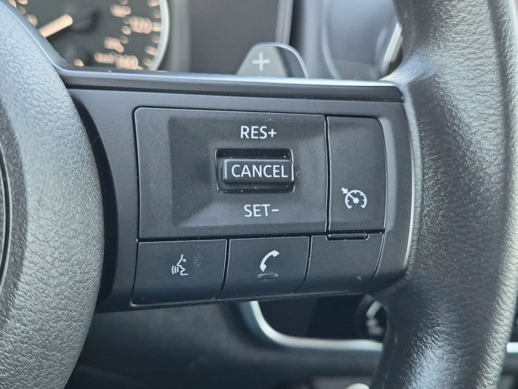 Used 2022 Nissan Rogue S FWD image 15