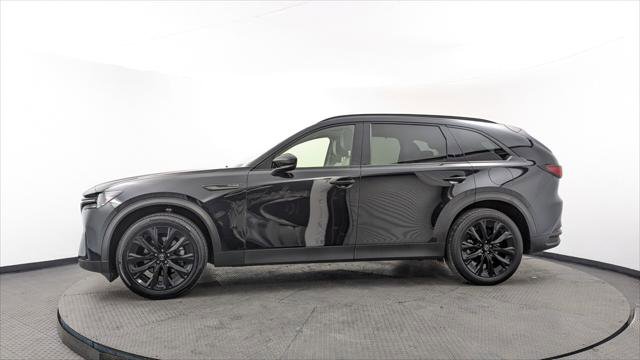 Used 2025 MAZDA CX-90 3.3 Turbo w/ Premium Sport Pkg image 3