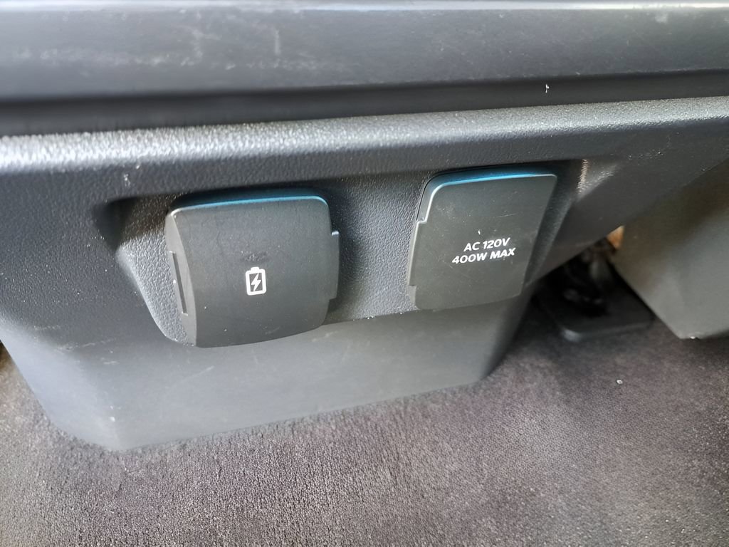 Used 2022 Ford F150 Raptor w/ Convenience Package image 10