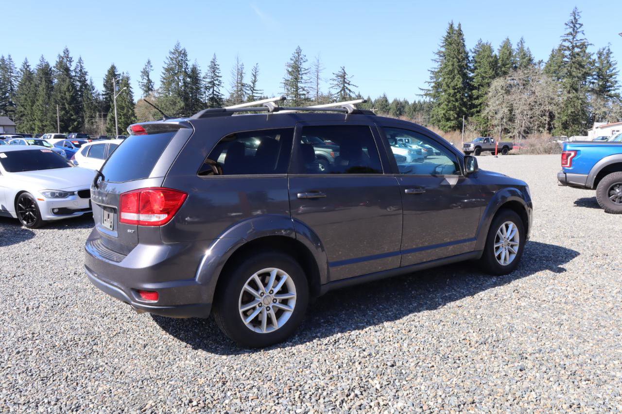 Used 2014 Dodge Journey SXT w/ Flexible Seating Group image 5