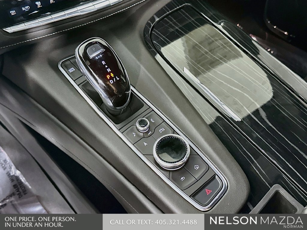 Used 2023 Cadillac Escalade Sport AWD/4WD image 19