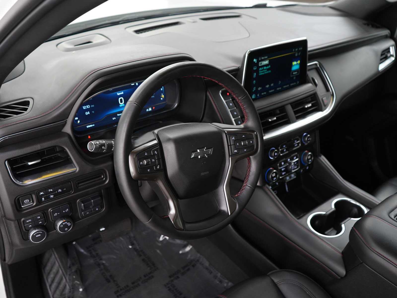 Used 2023 Chevrolet Suburban RST w/ Luxury Package AWD/4WD image 22