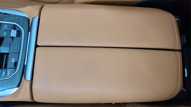 Used 2025 BMW X7 xDrive40i w/ Executive Package image 55