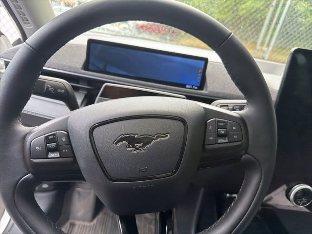 Used 2023 Ford Mustang Mach-E Premium AWD/4WD image 23