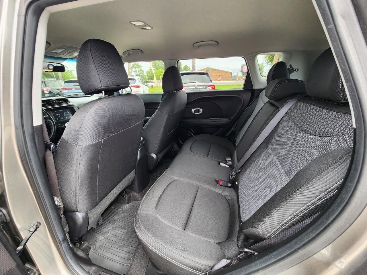 Used 2019 Kia Soul + FWD image 12