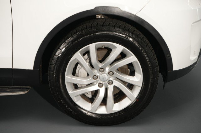 Used 2019 Land Rover Discovery HSE AWD/4WD image 24