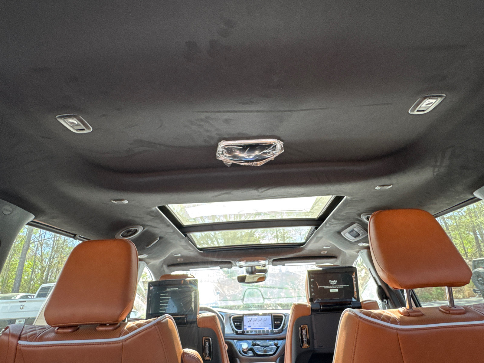 New 2026 Chrysler Pacifica Pinnacle FWD image 24