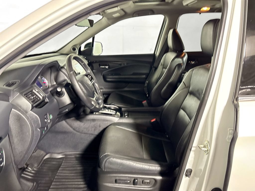 Certified 2020 Honda Pilot Elite image 12