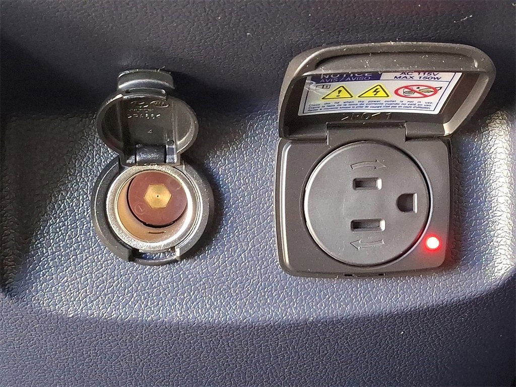 Used 2023 Hyundai Palisade Limited image 13