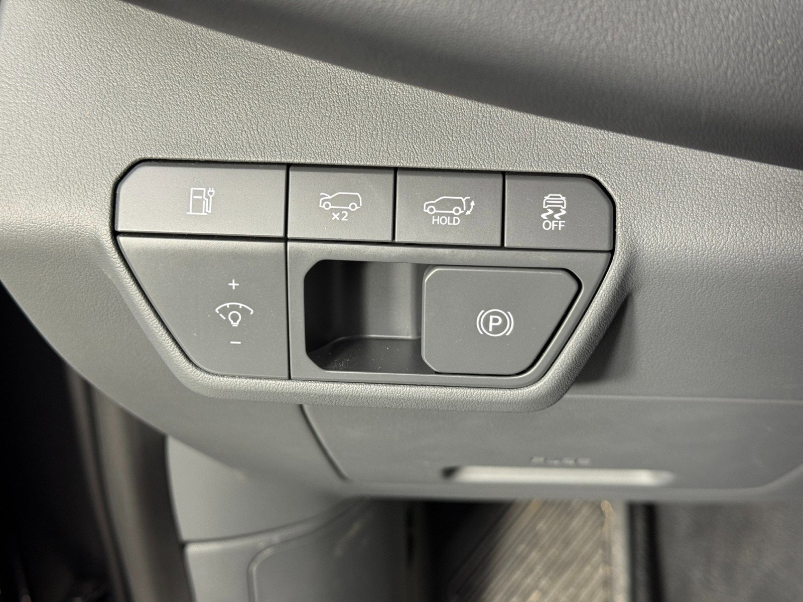 Used 2024 Kia EV9 Land image 19