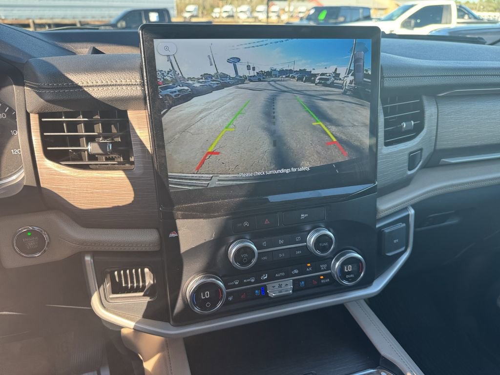 Certified 2024 Ford Expedition Limited image 38