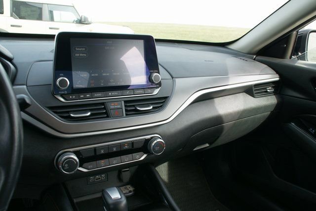 Used 2024 Nissan Altima 2.5 SR image 18