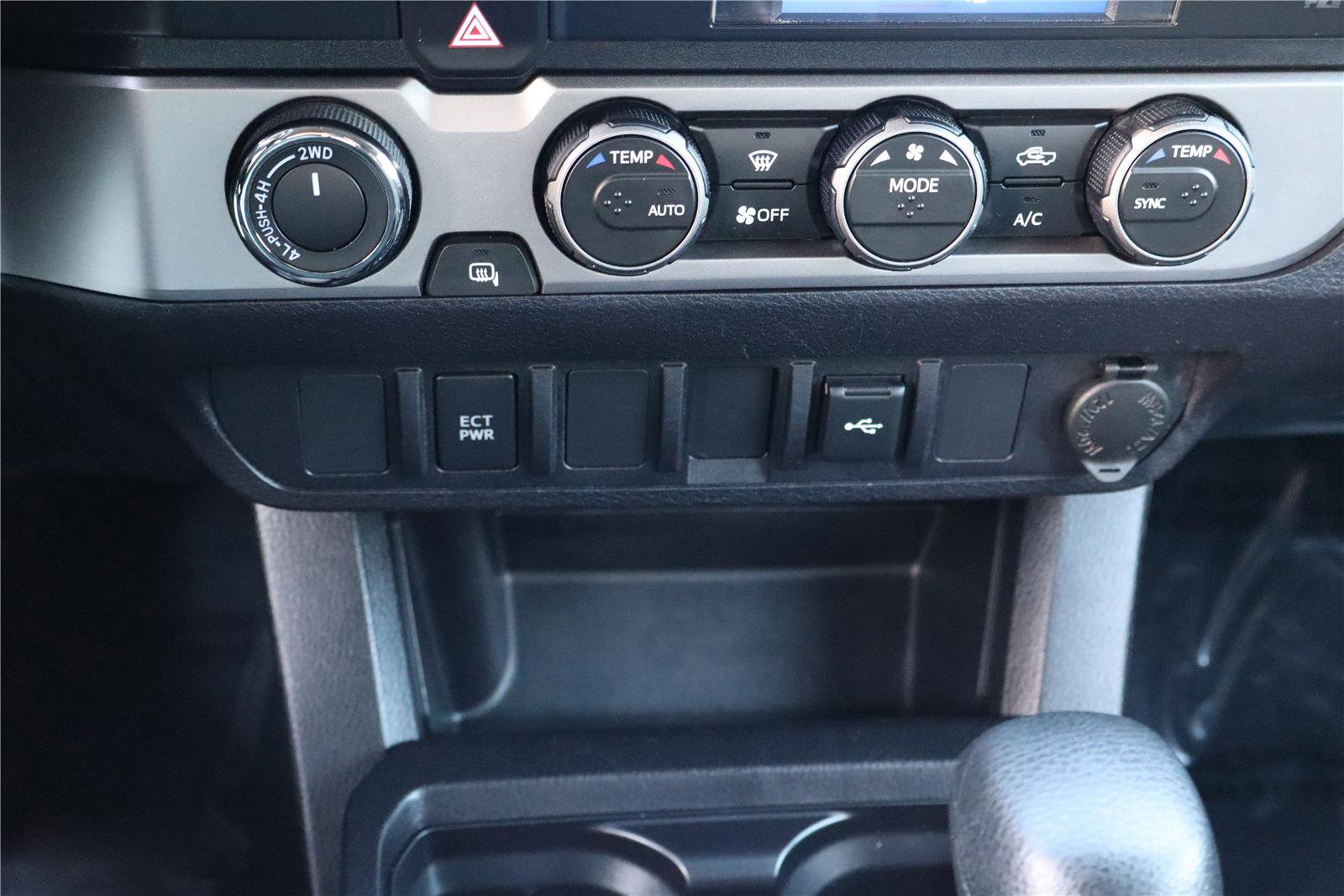 Used 2022 Toyota Tacoma SR image 21