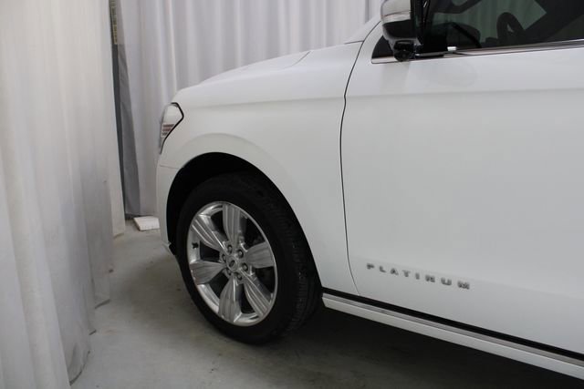 Used 2023 Ford Expedition Max Platinum AWD/4WD image 32