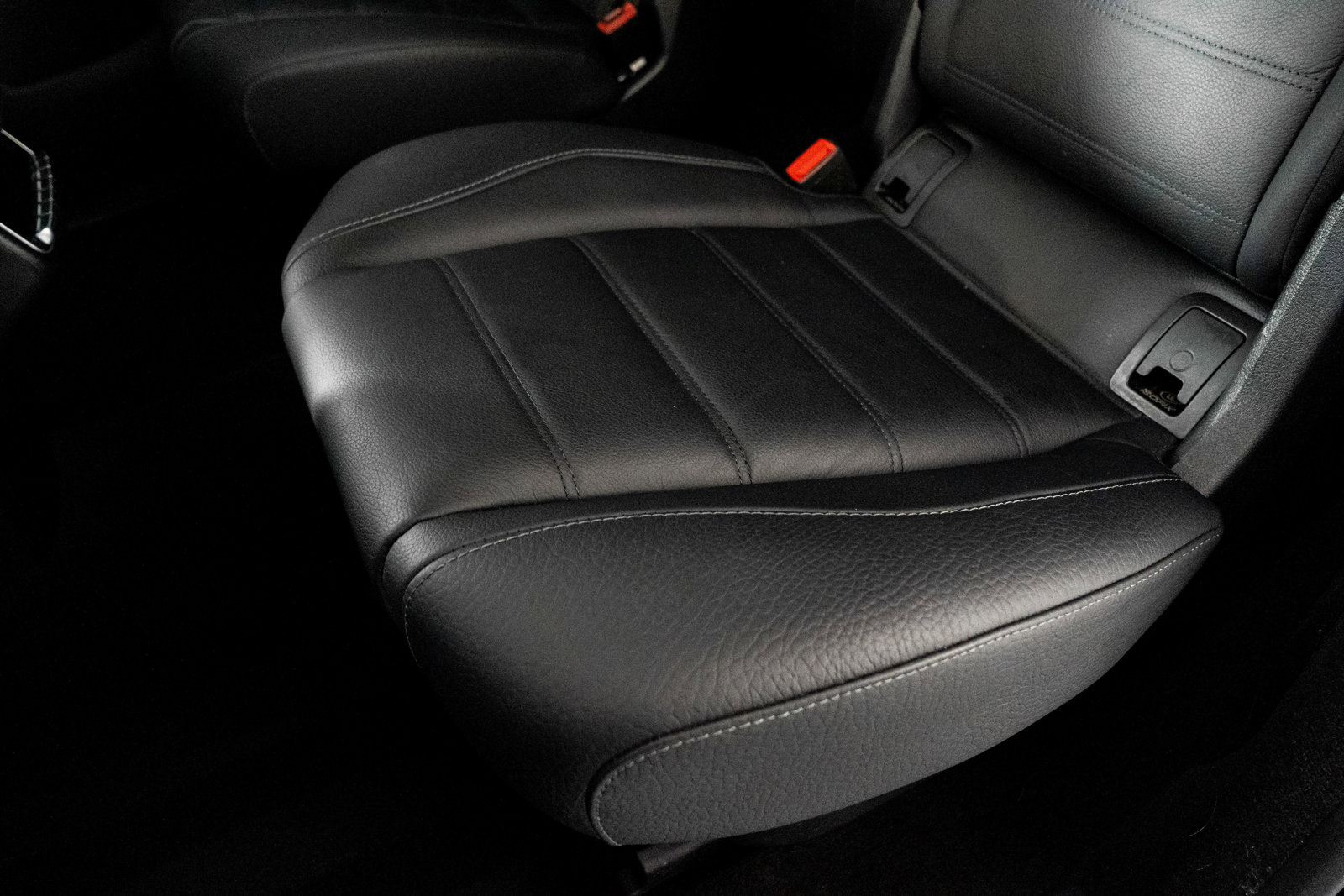 Used 2023 Mercedes-Benz GLS 580 4MATIC image 30