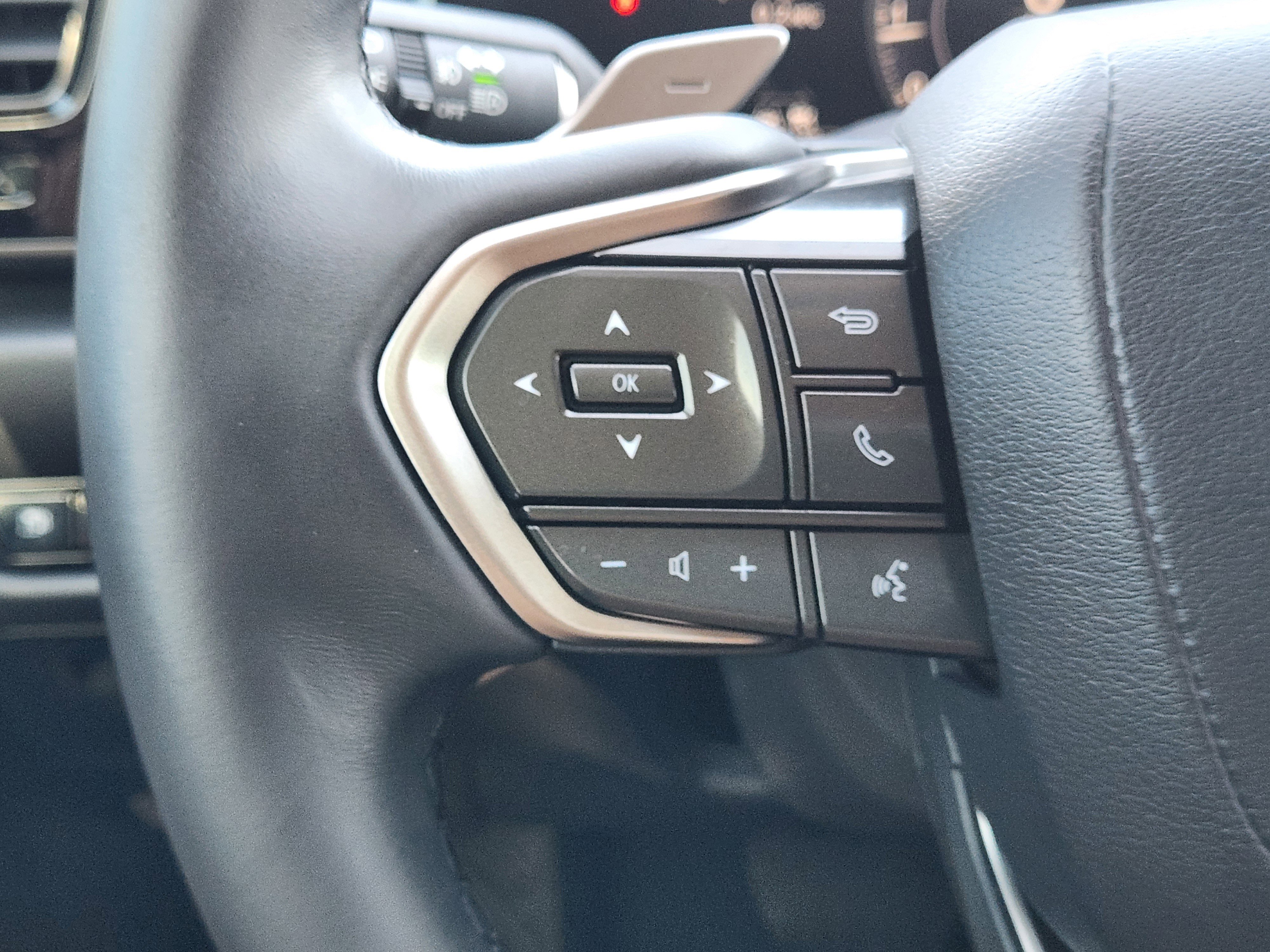 Certified 2025 Lexus NX 250 FWD w/ Accessory Package (2T) image 33