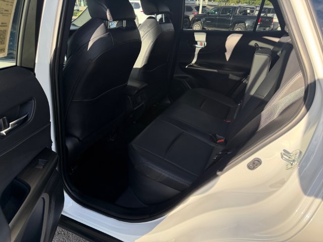 Certified 2023 Toyota Venza XLE AWD/4WD image 10