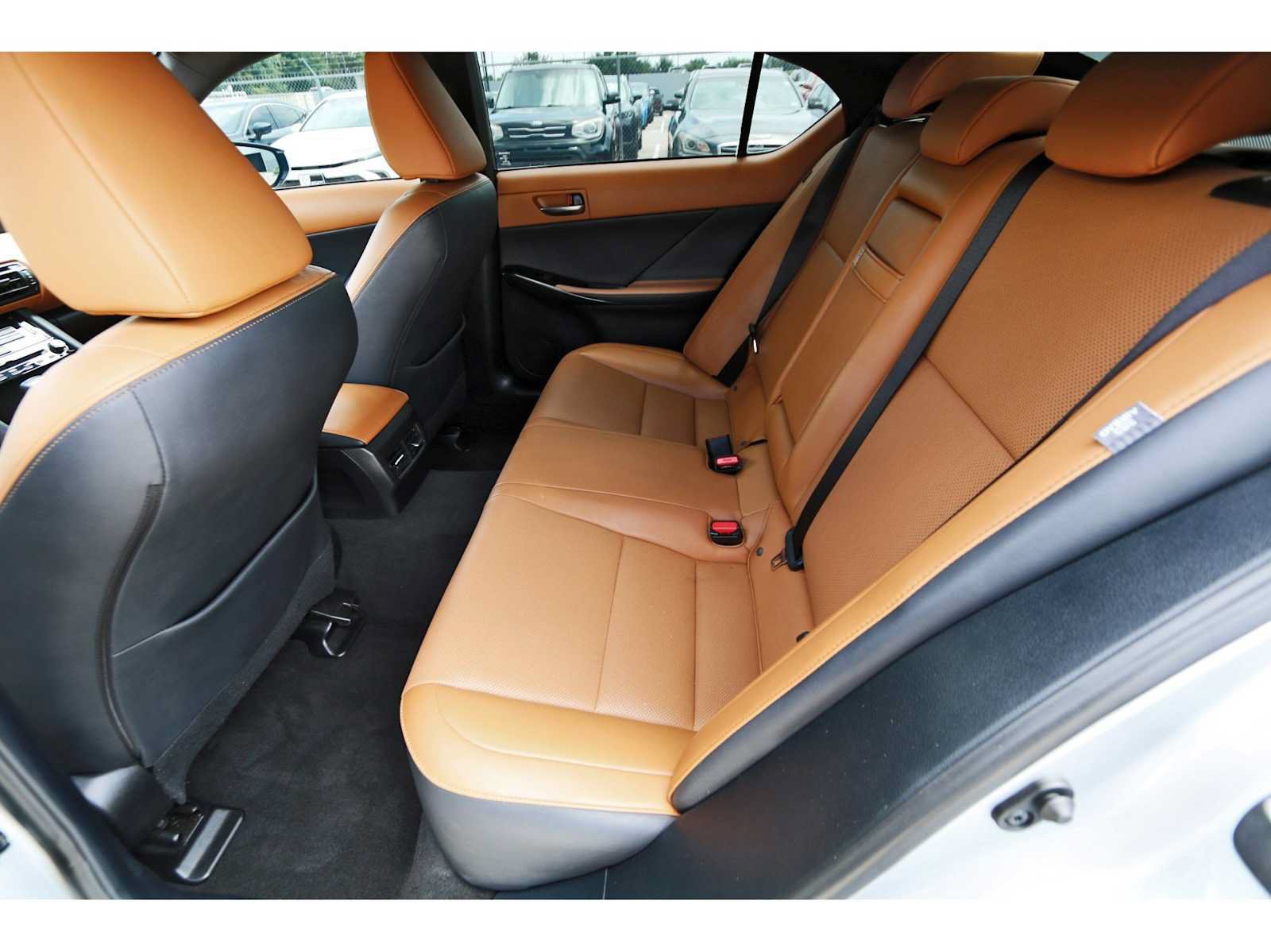 Used 2024 Lexus IS 350 F Sport RWD image 12