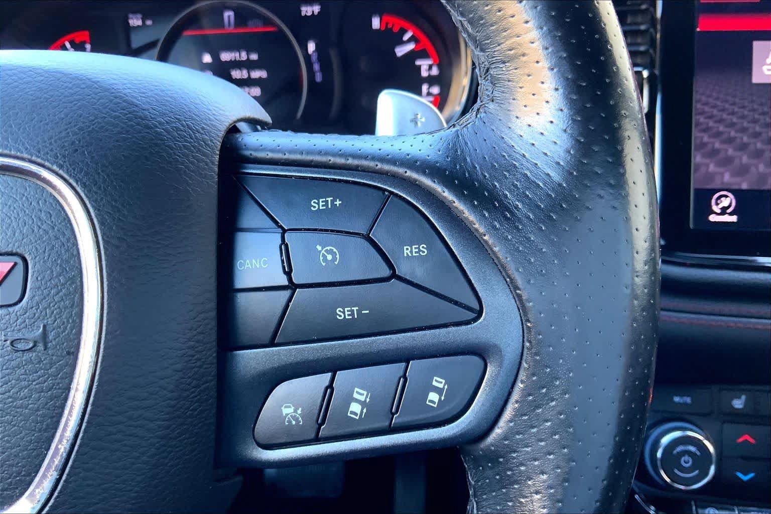 Used 2023 Dodge Durango GT RWD image 25