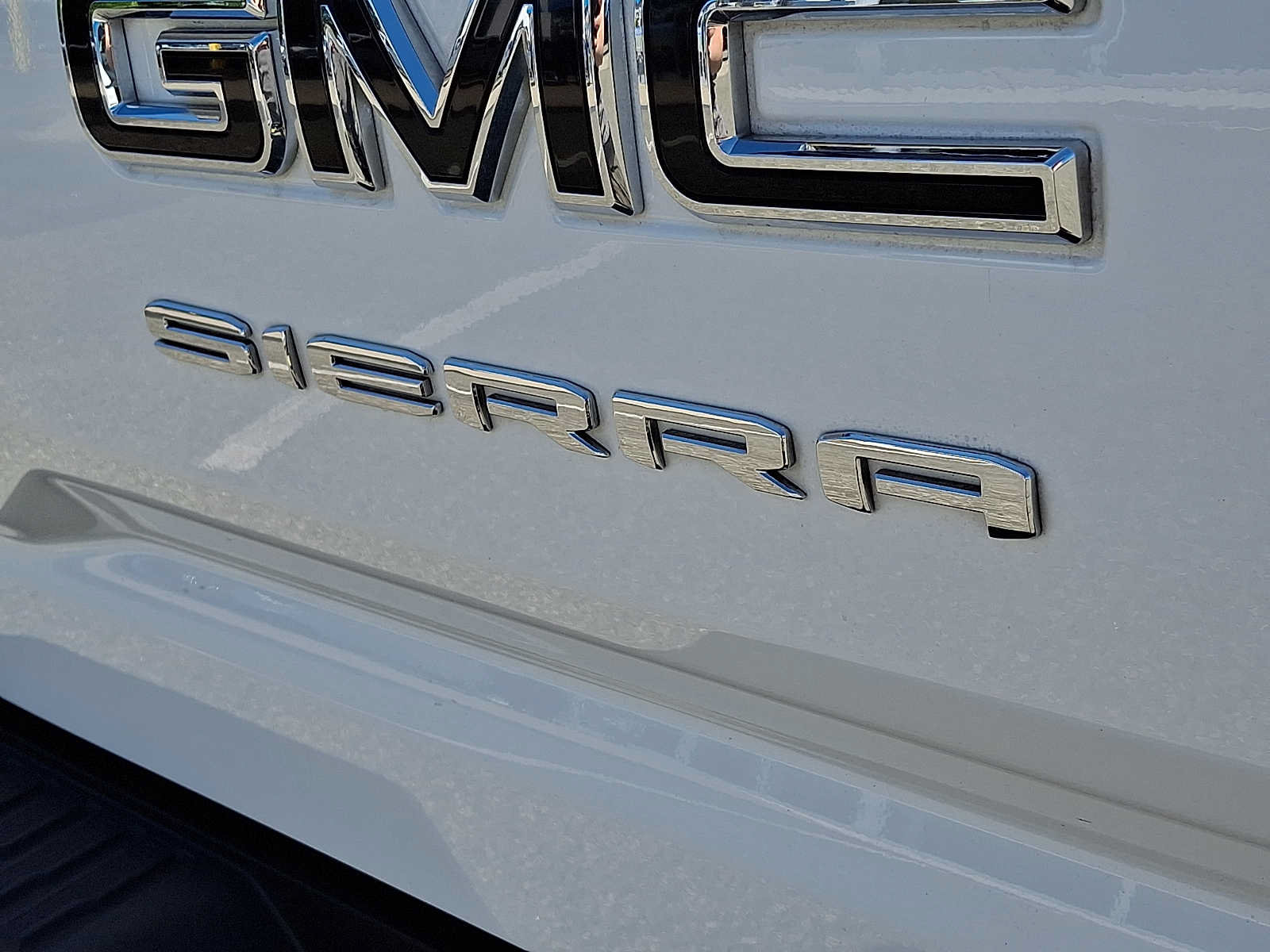 Used 2023 GMC Sierra 1500 Elevation w/ LPO, Elevation Black Package AWD/4WD image 29
