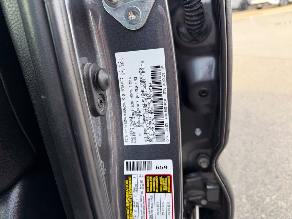 Used 2023 Toyota Tacoma TRD Pro AWD/4WD image 37