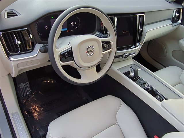 New 2026 Volvo V60 B5 Cross Country Plus w/ Protection Package Premier image 9