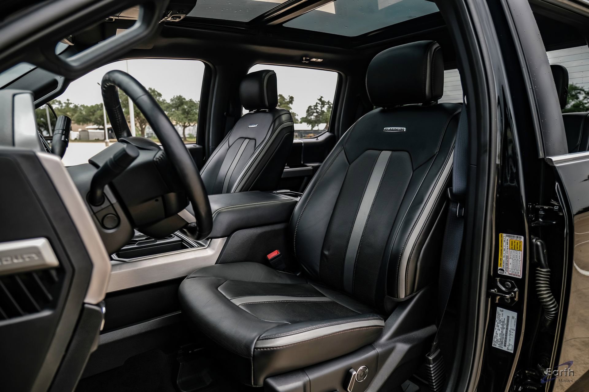 Used 2018 Ford F450 Platinum w/ Platinum Ultimate Package AWD/4WD image 38