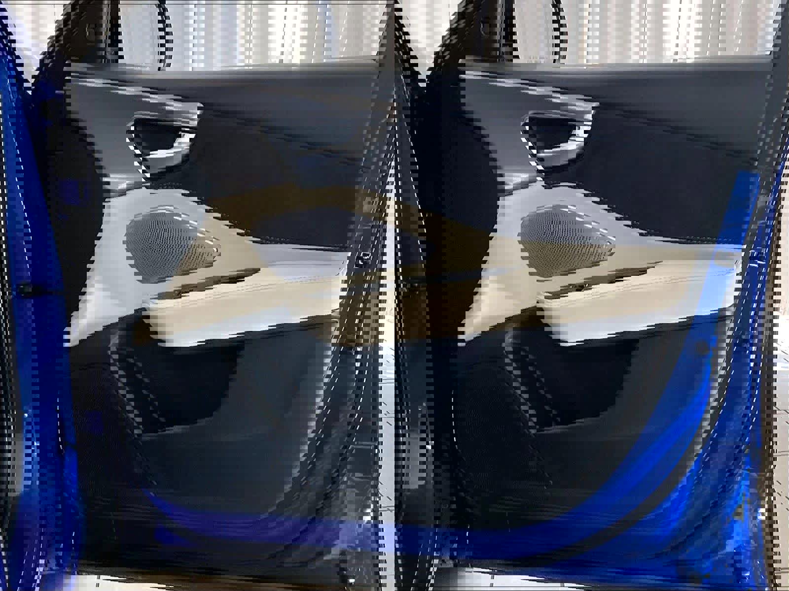 Used 2025 Acura RDX A-Spec image 12