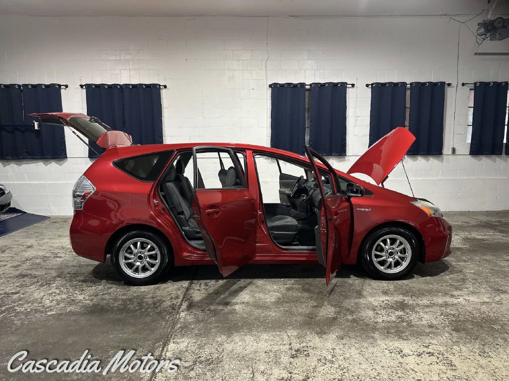 Used 2012 Toyota Prius V Three image 37