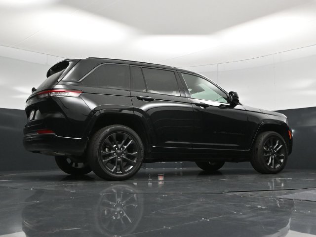Used 2026 Jeep Grand Cherokee Limited AWD/4WD image 56