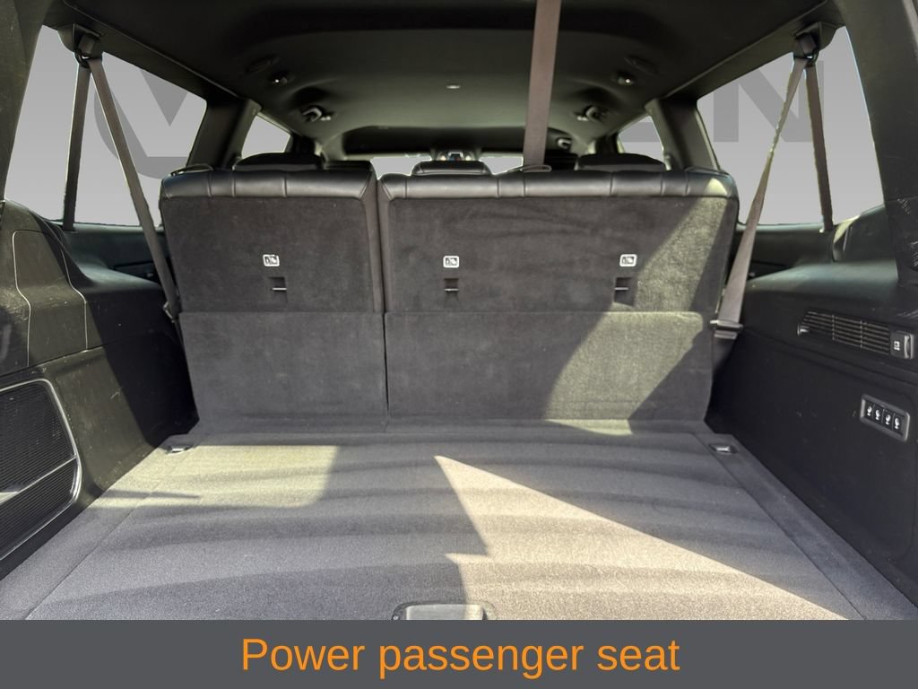 Certified 2024 Jeep Wagoneer L Series III w/ Flexible Seating Group AWD/4WD image 19