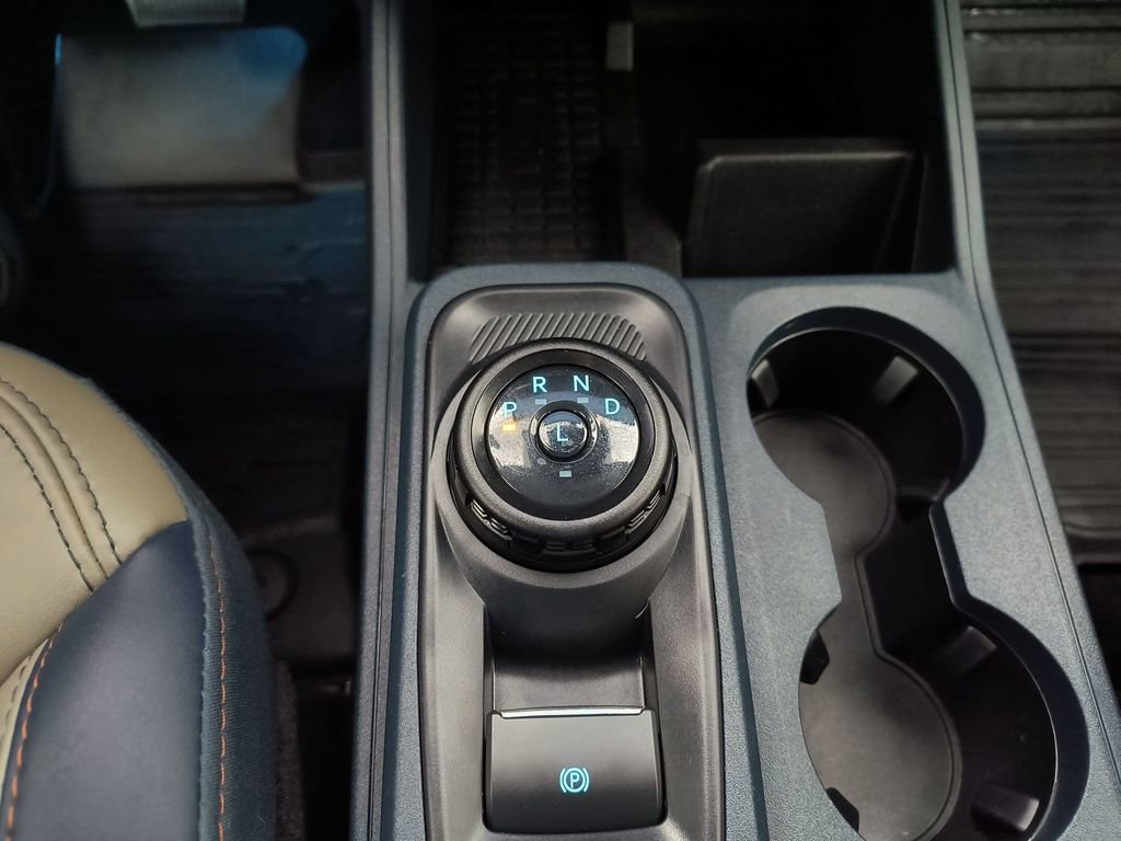 Used 2025 Ford Maverick Lariat w/ 4K Tow Package image 15