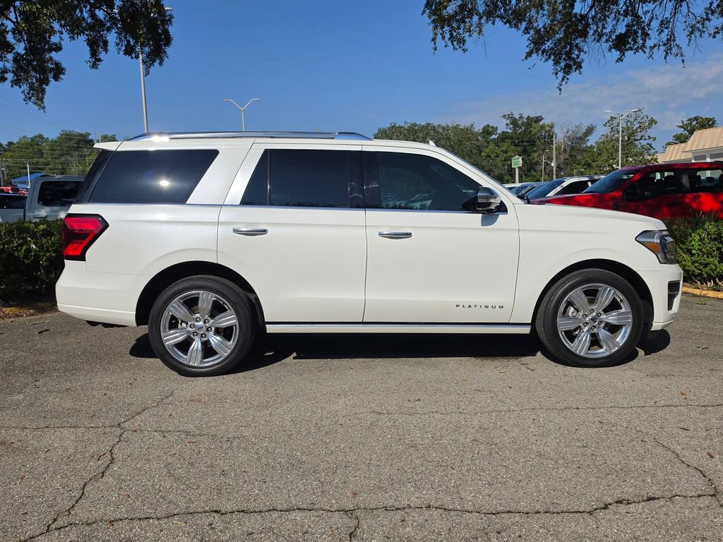 Used 2023 Ford Expedition Platinum RWD image 5