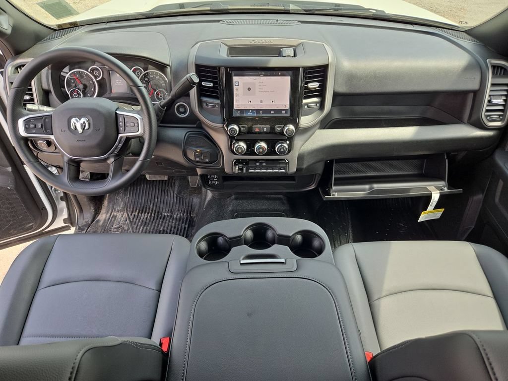 New 2026 RAM 3500 Tradesman AWD/4WD image 31
