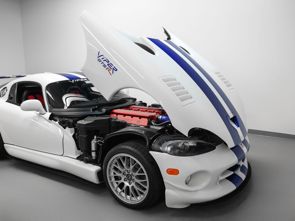 Used 1998 Dodge Viper GTS image 18