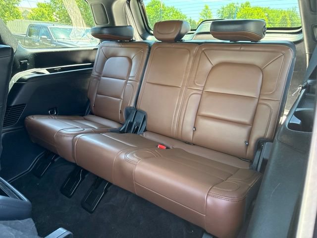 Used 2022 Lincoln Navigator Reserve AWD/4WD image 17