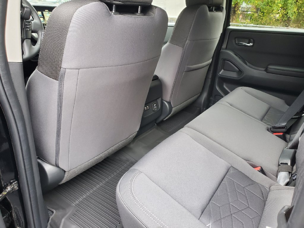 New 2026 Nissan Frontier SV w/ SV Convenience Package AWD/4WD image 12
