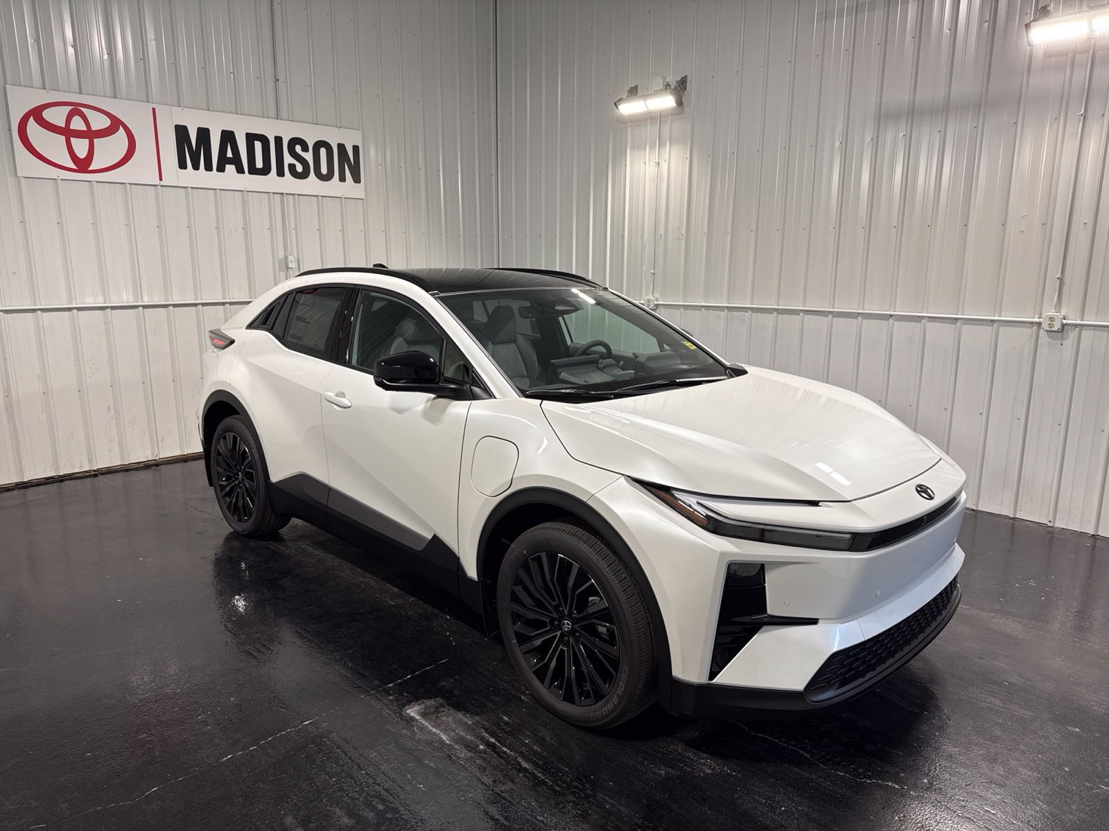 New 2026 Toyota C-HR AWD/4WD image 4