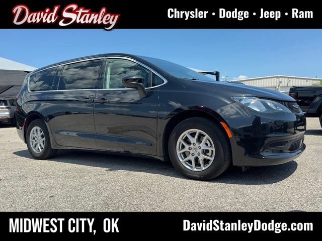 Used 2023 Chrysler Voyager LX