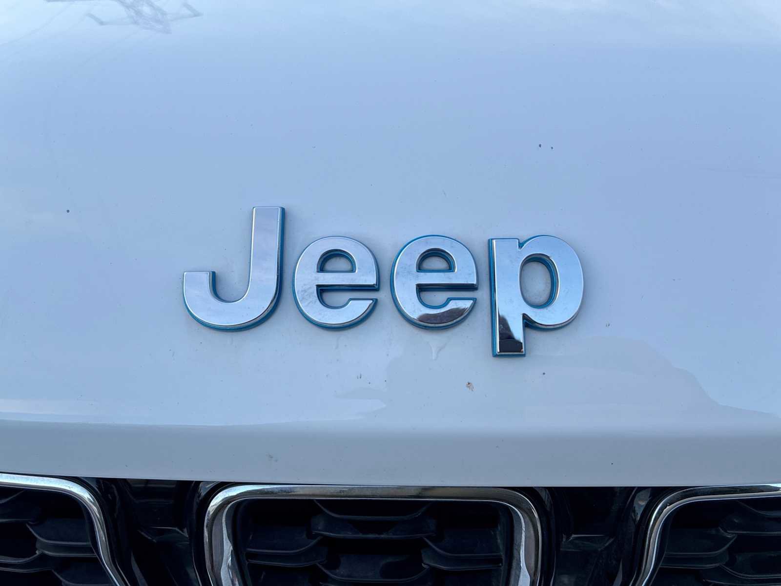 Used 2022 Jeep Grand Cherokee Limited 4xe image 32